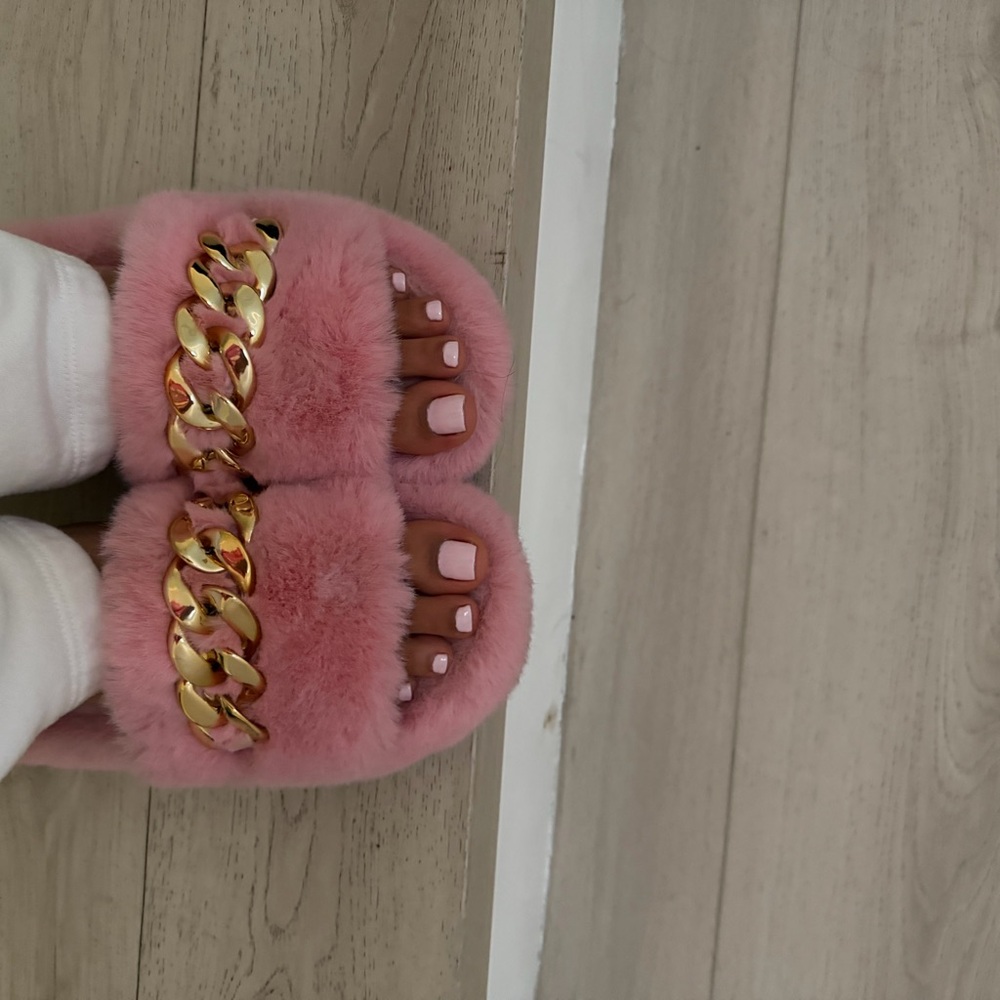 Pink Furry Slippers with Gold Chain
